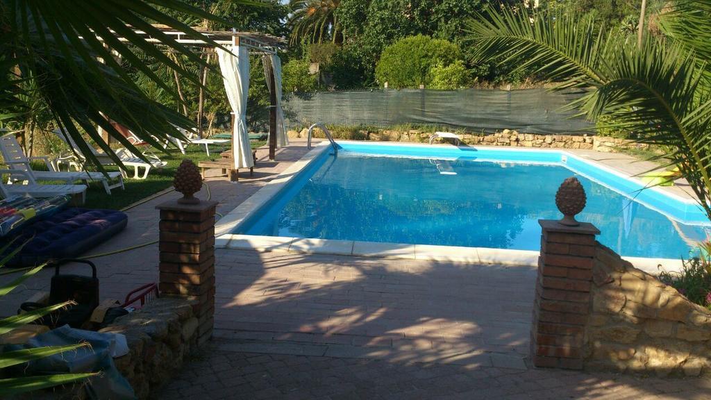 Casa Vacanze Laura Villa Caltanissetta Oda fotoğraf